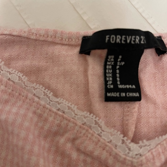 Forever 21 cropped tank top - Picture 4 of 4